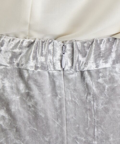 La boutique BonBon（ラブティックボンボン）の「ベロアロングナロースカート（スカート・レディース・ライトグレー/ライトベージュ/オフホワイト・38/36）」の22枚目の写真