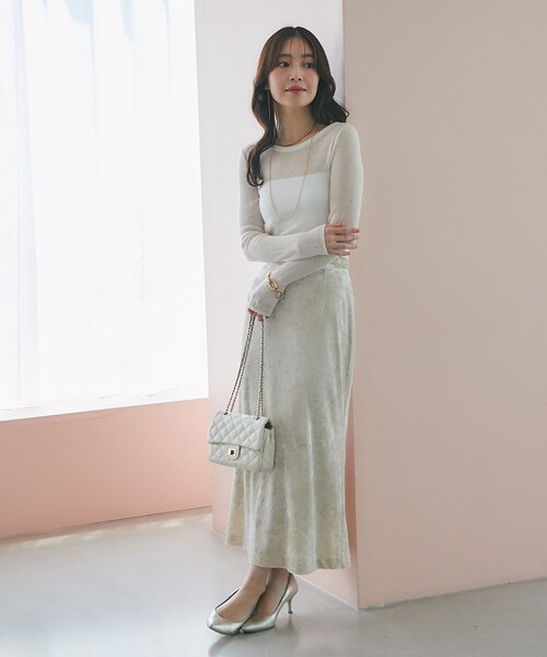 La boutique BonBon（ラブティックボンボン）の「ベロアロングナロースカート（スカート・レディース・ライトグレー/ライトベージュ/オフホワイト・38/36）」の17枚目の写真