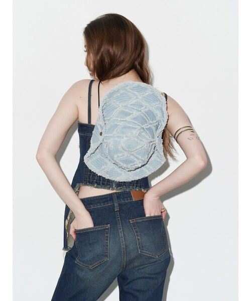 EVRIS（エヴリス）の「スタッズモチーフデニムキャミ【セットアップ着用可能】（キャミソール・レディース・ライトブルー/インディゴブルー・FREE）」の12枚目の写真
