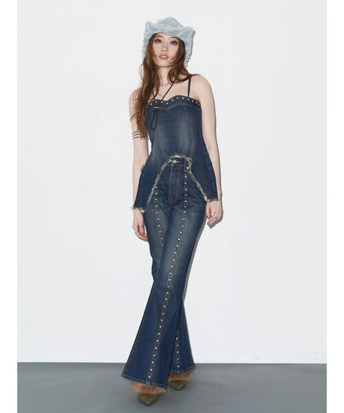 EVRIS（エヴリス）の「スタッズモチーフデニムキャミ【セットアップ着用可能】（キャミソール・レディース・ライトブルー/インディゴブルー・FREE）」の13枚目の写真