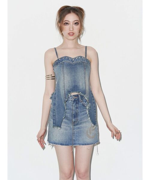 EVRIS（エヴリス）の「スタッズモチーフデニムキャミ【セットアップ着用可能】（キャミソール・レディース・ライトブルー/インディゴブルー・FREE）」の20枚目の写真