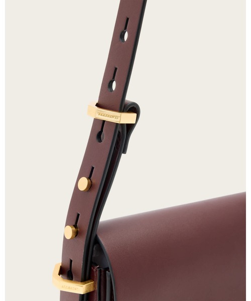 ALLSAINTS(オールセインツ)の「ETTA LEATHER SATCHEL CROSSBODY BAG | ETTA レザー サッチェル クロスボディ バッグ(ショルダーバッグ・レディース・レッド系・ONE SIZE)」の10枚目の写真