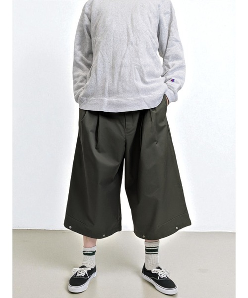 ルーズシルエットハーフパンツ