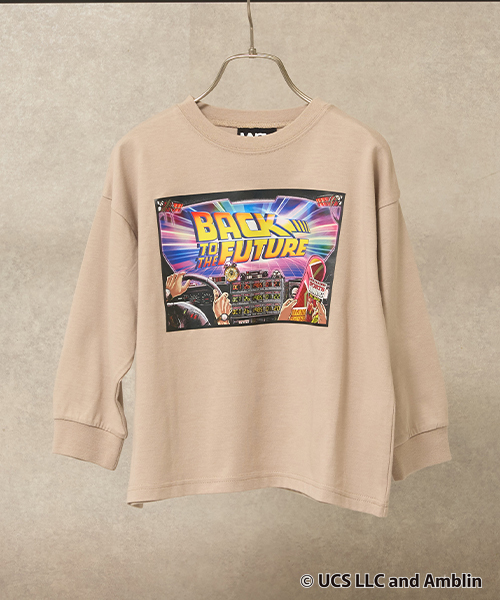 b・ROOM（ビールーム）の「【BACK TO THE FUTURE 40TH】【MNCM】【カイテキ天竺】ビッグシルエットアソートプリントTシャツ（Tシャツ/カットソー・キッズ・カーキ/ライトベージュ/ブラック・150cm/120cm/130cm/110cm/140cm）」の4枚目の写真