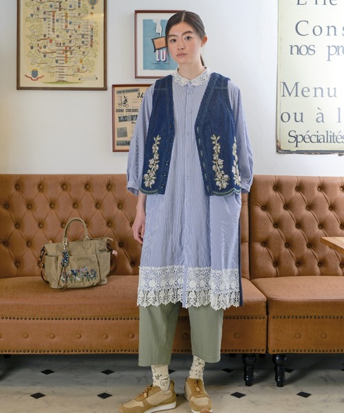 コットンナイロンストレッチダリアブーケポイント刺繍オーバルパンツ