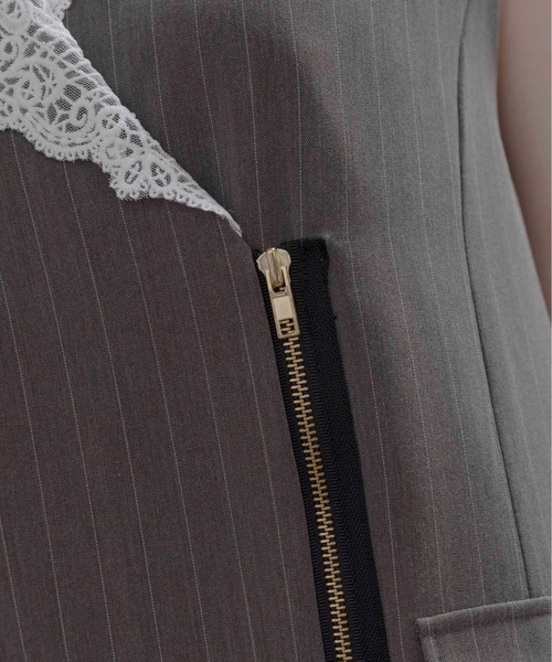 Eimee Law（エイミーロウ）の「レースカラーZIPストライプジャンスカ（ワンピース・レディース・ダークグレー/ブラック・FREE）」の8枚目の写真