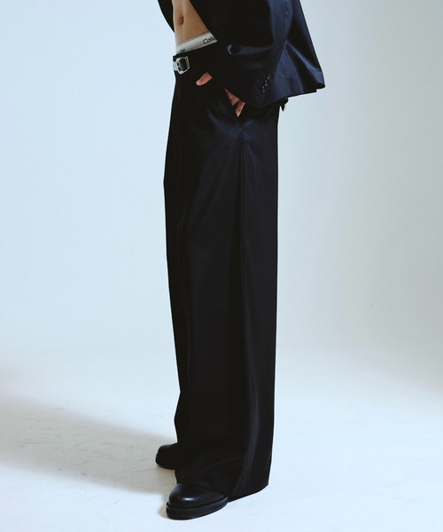 Camphor wood（カンファーウッド）の「1tuck wide baggy slacks / 1タックワイドバギースラックス(セットアップ着用可能)（スラックス・メンズ・グレー/ブラック・SMALL/MEDIUM/LARGE）」の5枚目の写真