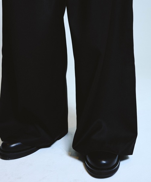 Camphor wood（カンファーウッド）の「1tuck wide baggy slacks / 1タックワイドバギースラックス(セットアップ着用可能)（スラックス・メンズ・グレー/ブラック・SMALL/MEDIUM/LARGE）」の17枚目の写真