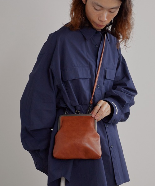 Theater code(シアターコード)の「2-Way Coin Purse Bag/2way がま口バッグ 2026年 夏 夏服メンズ(ショルダーバッグ・メンズ・ブラック/ブラウン/レッド・FREE)」の13枚目の写真