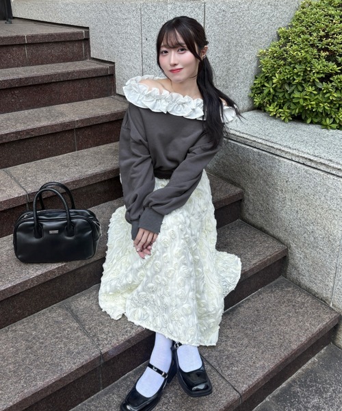 オフショルフリルスウェット（スウェット）｜mellowneon（メロウネオン