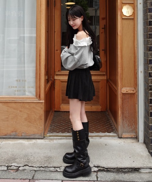 mellowneon(メロウネオン)の「オフショルフリルスウェット(スウェット・レディース・チャコールグレー/グレー/アイボリー・FREE)」の18枚目の写真