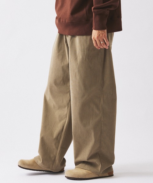 JOURNAL STANDARD relume（ジャーナルスタンダード　レリューム）の「TECH ”SOLOTEX(R)” コーデュロイ ウォッシャブル スクエア イージーパンツ（スラックス・メンズ・ブラウン/ナチュラル/チャコールグレー/カーキ/ブラック・LARGE/MEDIUM）」の5枚目の写真