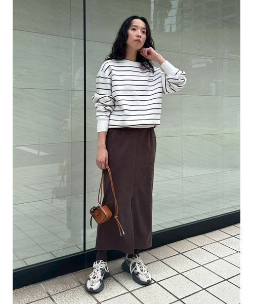 セール】【ONLINE限定カラー】emmiロゴミラノリブトップス（Tシャツ