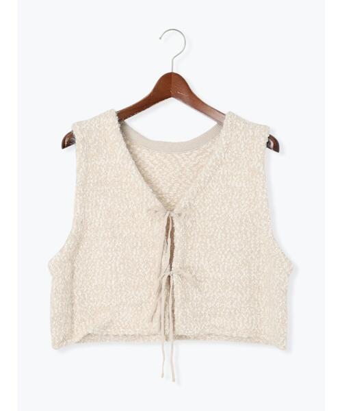 Te chichi TERRASSE（テチチテラス）の「ポンポンヤーンニットショートベスト（ベスト・レディース・ブルー/チャコールグレー/ベージュ/グレー・F）」の4枚目の写真