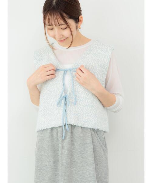 Te chichi TERRASSE（テチチテラス）の「ポンポンヤーンニットショートベスト（ベスト・レディース・ブルー/チャコールグレー/ベージュ/グレー・F）」の7枚目の写真