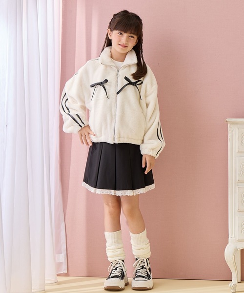 Amourire girl（アムリールガール）の「リボンライン フェイクファーブルゾン（ブルゾン・キッズ・オフホワイト/グレー・140cm/160cm/150cm/130cm）」の15枚目の写真