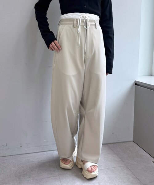 mline（エムライン）の「[mline]レイヤード スラックス（その他パンツ・レディース・チャコールグレー/ベージュ/ブラウン・1/2）」の2枚目の写真