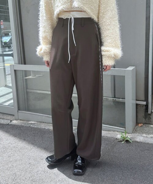 mline（エムライン）の「[mline]レイヤード スラックス（その他パンツ・レディース・チャコールグレー/ベージュ/ブラウン・1/2）」の3枚目の写真
