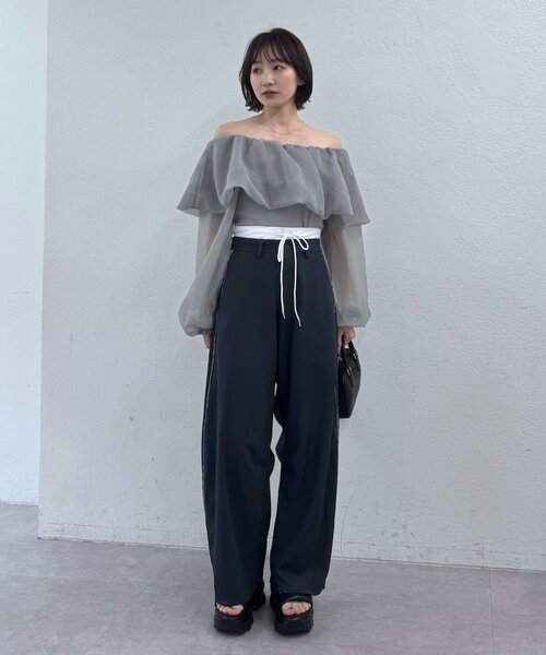 mline（エムライン）の「[mline]レイヤード スラックス（その他パンツ・レディース・チャコールグレー/ベージュ/ブラウン・1/2）」の7枚目の写真