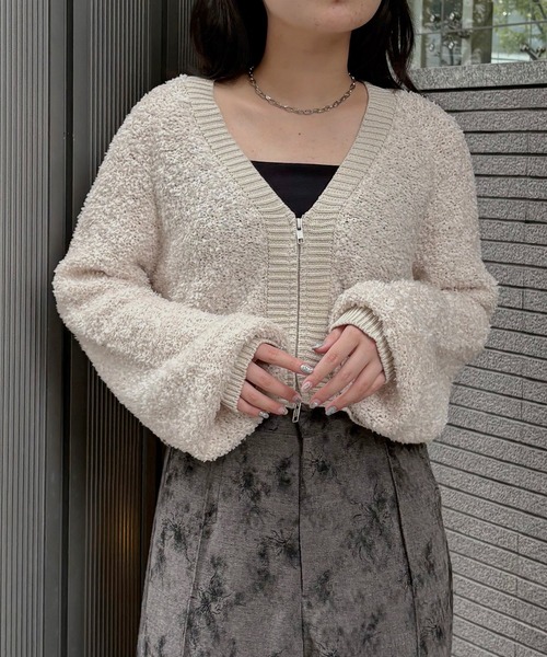&g'aime（アンジェム）の「【&g'aime】バタフライヤーンカーディガン　Butterfly Yarn Cardigan（カーディガン/ボレロ・レディース・ブラック/チャコールグレー/アイボリー・FREE）」の2枚目の写真