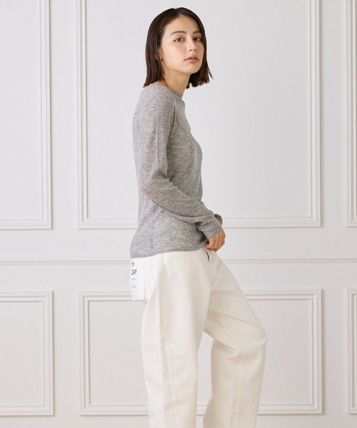 I.T.'S international(イッツインターナショナル)の「モックネックリブニット《Melty air wool》(ニット/セーター・レディース・ブルー/ブラック/ピンク/グレー/オフホワイト・フリー)」の8枚目の写真
