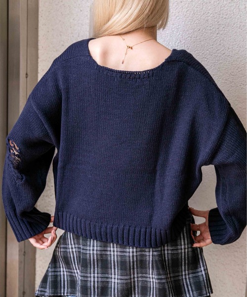 GORGE（ゴージ）の「《ダメージ×ロゴ》レディース あぜ編み ニットプルオーバー 短丈 トレンド 秋冬（ニット/セーター・レディース・アイボリー/ネイビー/ブラウン・F）」の9枚目の写真