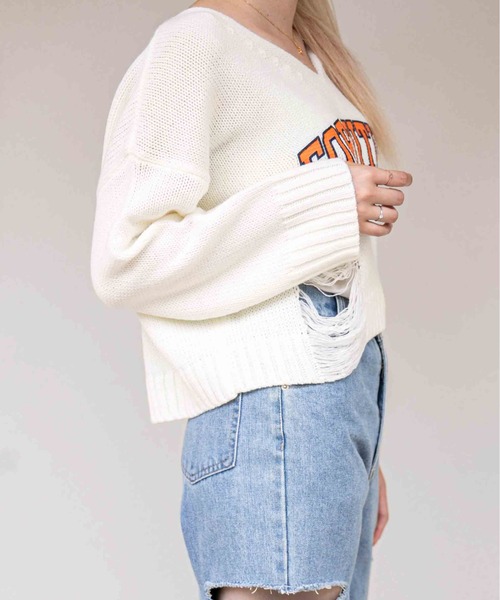 GORGE（ゴージ）の「《ダメージ×ロゴ》レディース あぜ編み ニットプルオーバー 短丈 トレンド 秋冬（ニット/セーター・レディース・アイボリー/ネイビー/ブラウン・F）」の11枚目の写真