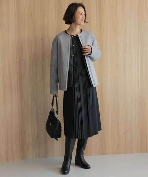 J.PRESS Ladies(J.プレス レディス)の「ノルディス2wayジョーゼット フロントプリーツ ワンピース(ワンピース・レディース・ブラック系/ベージュ系/ネイビー系・S/XS)」の7枚目の写真