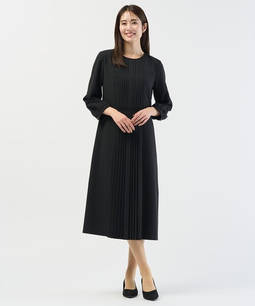 J.PRESS Ladies(J.プレス レディス)の「ノルディス2wayジョーゼット フロントプリーツ ワンピース(ワンピース・レディース・ブラック系/ベージュ系/ネイビー系・S/XS)」の11枚目の写真