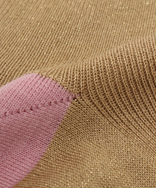 babaco(ババコ)の「Babaco LUREX FINE RIBBED KNEE HIGH SOCKS BA02-BN65:靴下(ソックス/靴下・レディース・ゴールド・SMALL)」の3枚目の写真