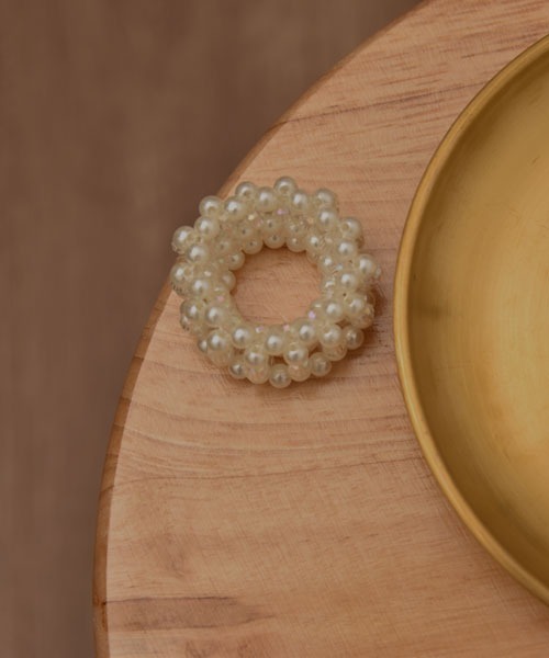 TONE SELECT GOODS（トーンセレクトグッズ）の「【resonance】ボール シンプル ミニヘアゴム【オケージョン】（ヘアゴム・レディース・シルバー/アイボリー/ブラック/ホワイト・FREE）」の2枚目の写真