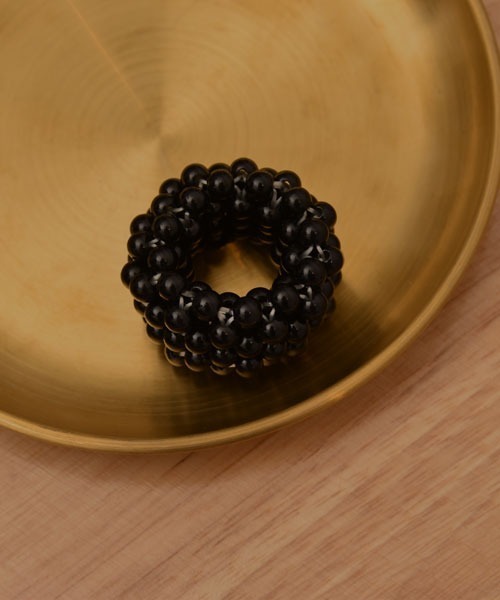 TONE SELECT GOODS（トーンセレクトグッズ）の「【resonance】ボール シンプル ミニヘアゴム【オケージョン】（ヘアゴム・レディース・シルバー/アイボリー/ブラック/ホワイト・FREE）」の3枚目の写真