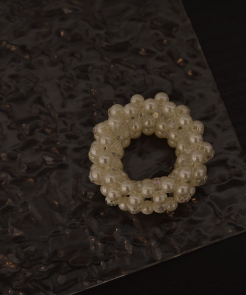 TONE SELECT GOODS（トーンセレクトグッズ）の「【resonance】ボール シンプル ミニヘアゴム【オケージョン】（ヘアゴム・レディース・シルバー/アイボリー/ブラック/ホワイト・FREE）」の9枚目の写真