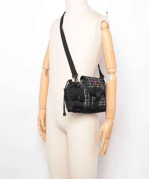 Overland(オーバーランド)の「【OverLand EQUIPMENT/オーバーランドイクイップメント】BOTTLE SHOULDER BAG / ボトル ショルダー バッグ(ショルダーバッグ・メンズ・ブラック系その他・FREE)」の3枚目の写真