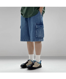 AGOD（エージーオーディー）の「バミューダワイドツーピンタックカーゴデニムショーツ[ミディアムブルー]（デニムパンツ）」