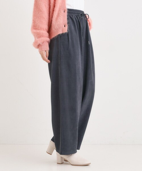 Cutie Blonde（キューティーブロンド）の「スエード調カーブパンツ（その他パンツ・レディース・チャコールグレー/オフホワイト・04/03/02/01）」の8枚目の写真