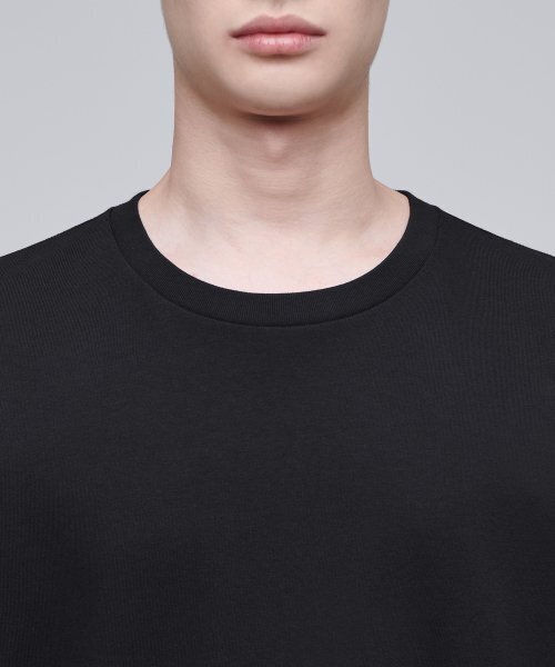 MUSINSA STANDARD（ムシンサスタンダード）の「レイヤードクルーネック長袖Tシャツ_通常丈 [ブラック]（Tシャツ/カットソー・メンズ・その他・SMALL/MEDIUM/LARGE/X-LARGE/XX-LARGE/X-SMALL）」の5枚目の写真