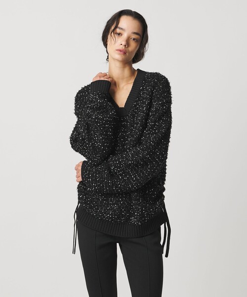 AEWEN MATOPH(イウエン マトフ)の「<AEWEN MATOPH>ハートスパンコール シャーリングVネックニット(ニット/セーター・レディース・ブラック/グレー・FREE)」の4枚目の写真