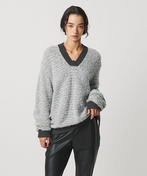 AEWEN MATOPH(イウエン マトフ)の「<AEWEN MATOPH>ハートスパンコール シャーリングVネックニット(ニット/セーター・レディース・ブラック/グレー・FREE)」の9枚目の写真