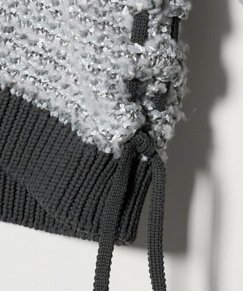 AEWEN MATOPH(イウエン マトフ)の「<AEWEN MATOPH>ハートスパンコール シャーリングVネックニット(ニット/セーター・レディース・ブラック/グレー・FREE)」の21枚目の写真