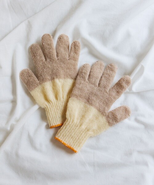 TEMBEA（テンベア）の「TEMBEA × FREAK'S STORE/テンベア × フリークスストア 別注GUNTE 2TONE MOHAIR 別注モヘア ツートンカラー 手袋（手袋・メンズ・ライトグレー/ナチュラル/チャコールグレー・ONE SIZE）」の9枚目の写真