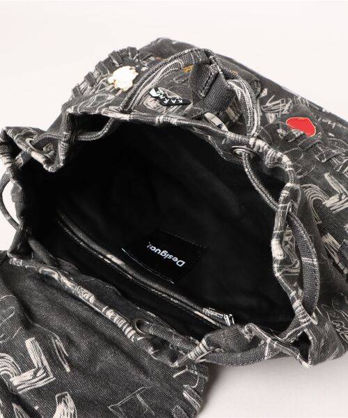 Desigual（デシグアル）の「グラフィティプリント ドローストリングバックパック（バックパック/リュック・レディース・ブラック・FREE）」の3枚目の写真