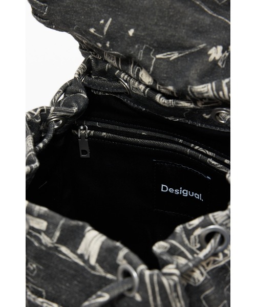 Desigual（デシグアル）の「グラフィティプリント ドローストリングバックパック（バックパック/リュック・レディース・ブラック・FREE）」の4枚目の写真
