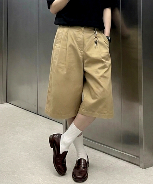 GLW(ジーエルダブリュ)の「コットンバミューダパンツベージュ(その他パンツ・レディース・その他・SMALL/MEDIUM/LARGE)」の1枚目の写真