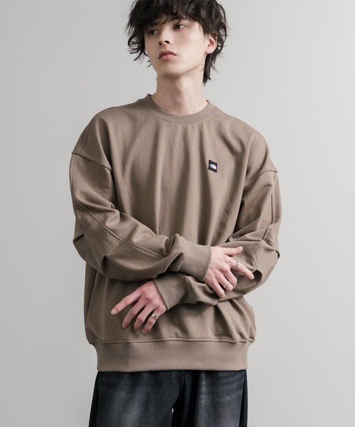 THE NORTH FACE(ザノースフェイス)の「新色追加 日本未展開モデル WHITE LABEL THE NORTH FACE ESSENTIAL SWEATSHIRTS ルーズフィットワンポイントロゴスウェットトレーナー(スウェット・メンズ・グレー/ブラック/ブラウン・M/L/XL/S/XXL)」の1枚目の写真