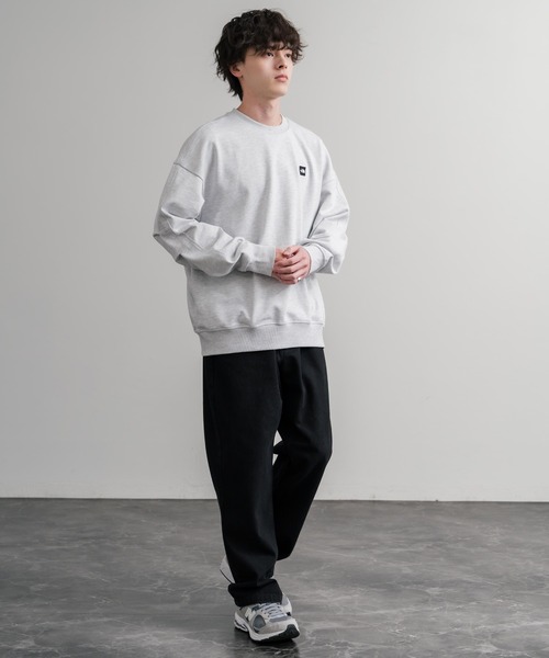 THE NORTH FACE(ザノースフェイス)の「新色追加 日本未展開モデル WHITE LABEL THE NORTH FACE ESSENTIAL SWEATSHIRTS ルーズフィットワンポイントロゴスウェットトレーナー(スウェット・メンズ・グレー/ブラック/ブラウン・M/L/XL/S/XXL)」の13枚目の写真