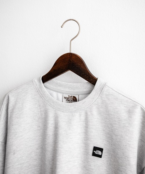 THE NORTH FACE(ザノースフェイス)の「新色追加 日本未展開モデル WHITE LABEL THE NORTH FACE ESSENTIAL SWEATSHIRTS ルーズフィットワンポイントロゴスウェットトレーナー(スウェット・メンズ・グレー/ブラック/ブラウン・M/L/XL/S/XXL)」の16枚目の写真