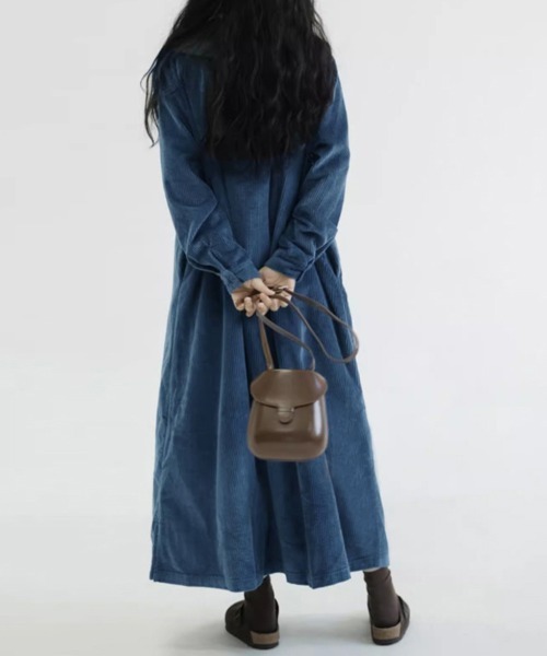 ONEP STAR(ワンピスター)の「コーデュロイロングワンピース(ワンピース・レディース・ブルー・MEDIUM/LARGE/X-LARGE)」の5枚目の写真