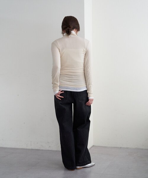 SHENERY（シーナリー）の「シアータートルプルオーバー（Tシャツ/カットソー・レディース・ベージュ/ブルー系その他/ピンク/ブラック/ベージュ系その他/オフホワイト・FREE）」の12枚目の写真