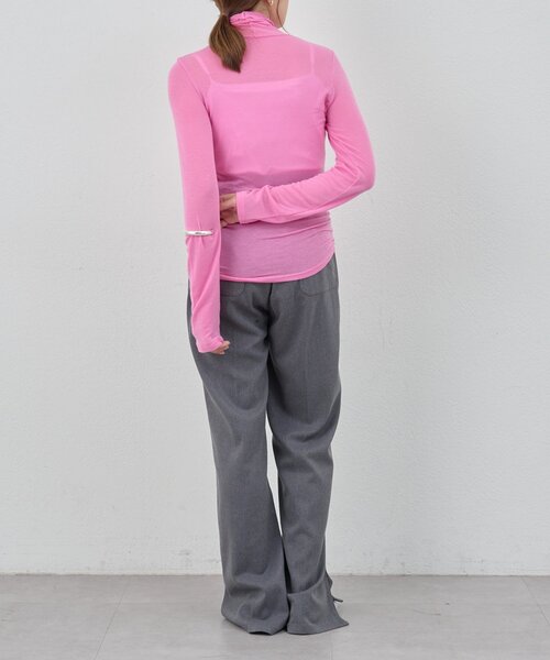 SHENERY(シーナリー)の「シアータートルプルオーバー(Tシャツ/カットソー・レディース・ベージュ/ブルー系その他/ピンク/ブラック/ベージュ系その他/オフホワイト・FREE)」の13枚目の写真